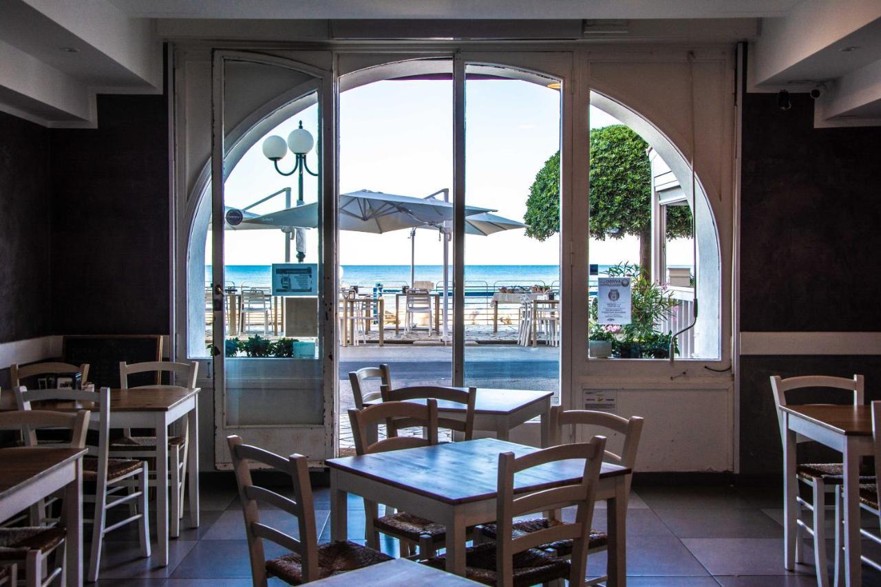 Hotel San Pietro Chiavari Bagian luar foto