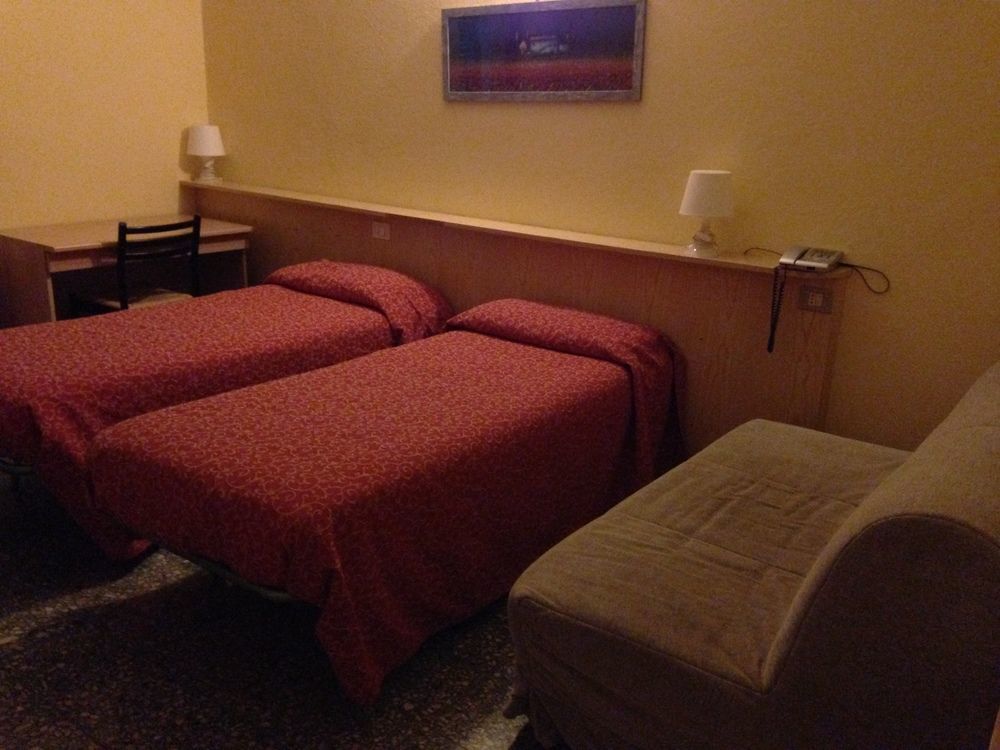 Hotel San Pietro Chiavari Bagian luar foto